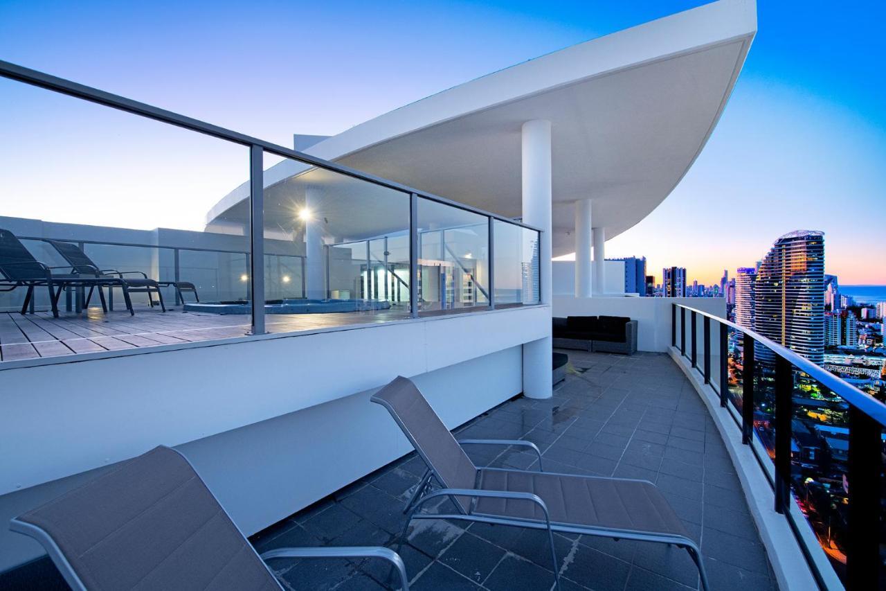 Mantra Sierra Grand Aparthotel Gold Coast Buitenkant foto