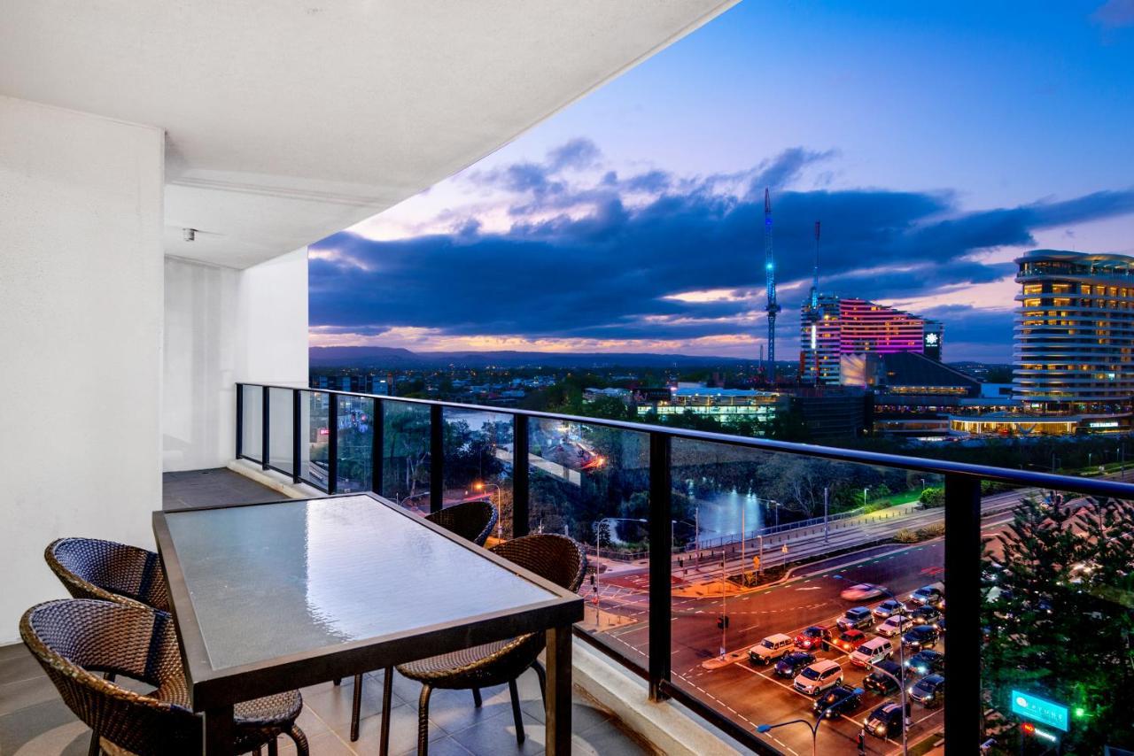 Mantra Sierra Grand Aparthotel Gold Coast Buitenkant foto